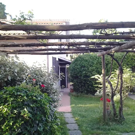 Agriturismo Piana Arborello مزرعة للإقامة